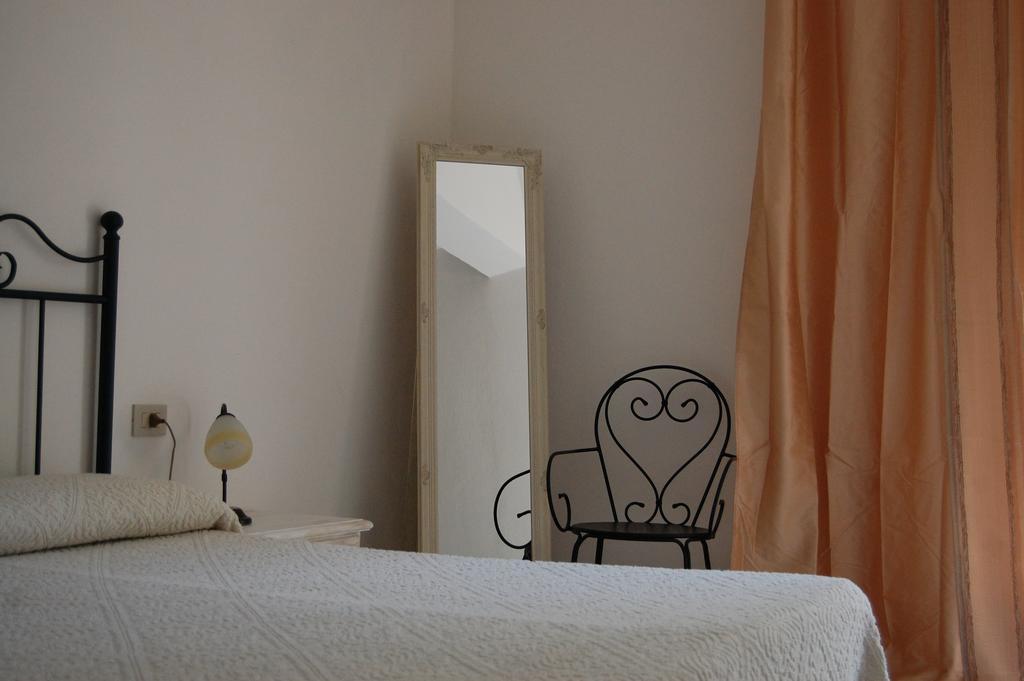Andrea E Valentina Bed & Breakfast S'Archittu Dış mekan fotoğraf
