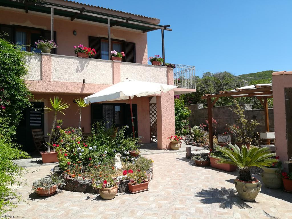 Andrea E Valentina Bed & Breakfast S'Archittu Dış mekan fotoğraf